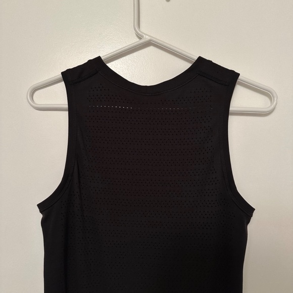 Lululemon Breeze By Muscle Tank II in Black - Picture 7 of 9